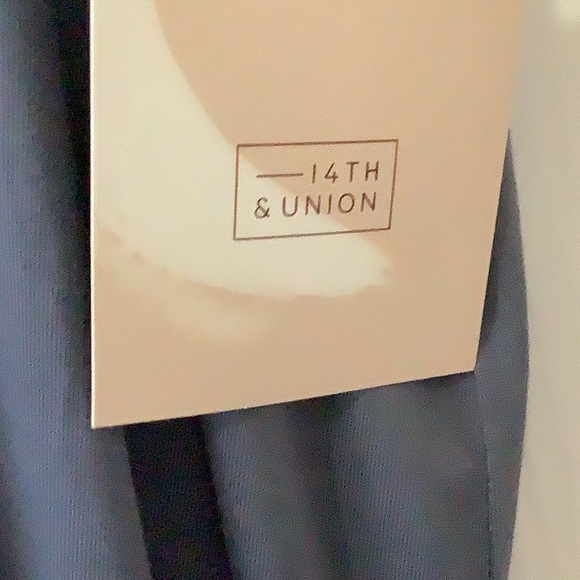 14th & Union Soft and Stretchy Heather Blue Scoop Neck Short Sleeve Tee (New) - Picture 6 of 6